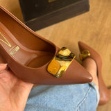 Scarpin Vizzano Bico Fino Detalhe Dourado