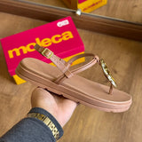 Sandália Moleca Detalhe Dourado de Folha