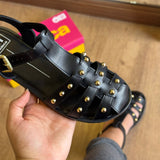 Sandália Moleca Rasteira Pedrinhas Douradas